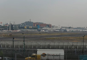 Imagen de vista previa de la cámara web Ciudad de México - airport